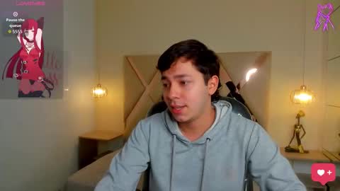 julian_smith21 online show from March 15, 3:34 am