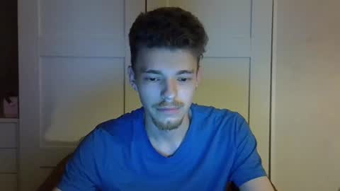 Snapshot of julian_velvet chatting on June 28, 7:53 pm julian_velvet online show from June 28, 7:53 pm