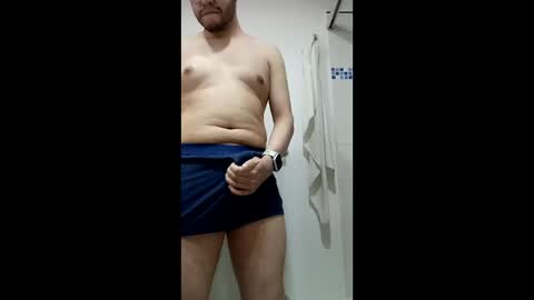 Snapshot of julian_villa04 chatting on March 13, 4:19 am julian_villa04 online show from March 13, 4:19 am