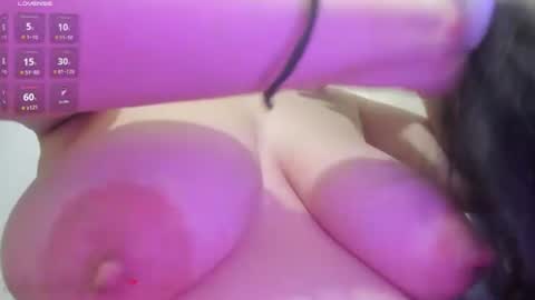 Snapshot of juliana_bigboobs chatting on July 23, 7:01 pm Juliana online show from July 23, 7:01 pm
