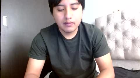 Snapshot of julianalvarez95 chatting on May 11, 2:34 pm Julian online show from May 11, 2:34 pm