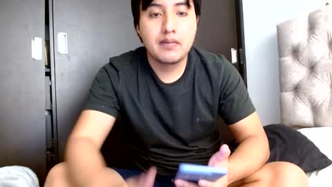 Snapshot of julianalvarez95 chatting on May 11, 5:32 pm Julian online show from May 11, 5:32 pm