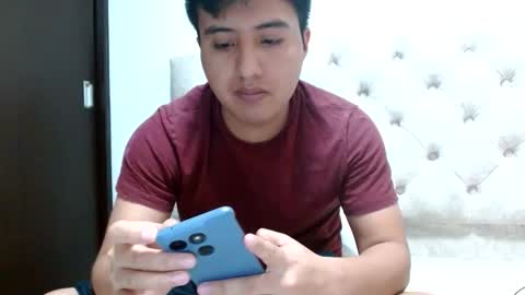 Snapshot of julianalvarez95 chatting on May 31, 9:38 pm Julian online show from May 31, 9:38 pm