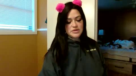 Snapshot of julianaxxxrose chatting on February 17, 3:31 pm Texas Mamasita online show from February 17, 3:31 pm