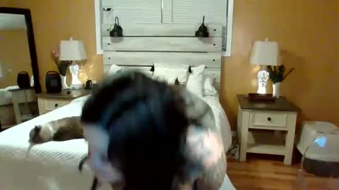Snapshot of julianaxxxrose chatting on February 25, 12:24 pm Texas Mamasita online show from February 25, 12:24 pm