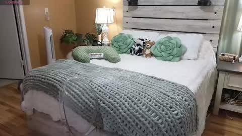 Snapshot of julianaxxxrose chatting on March 7, 2:41 am Texas Mamasita online show from March 7, 2:41 am