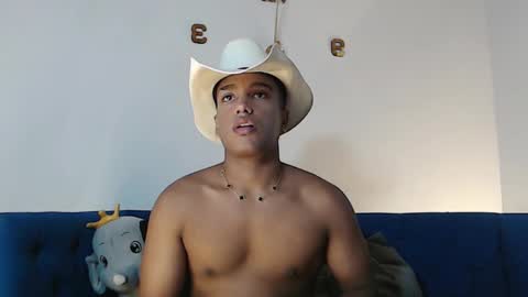 Juliann online show from October 16, 4:19 pm