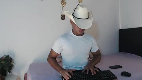 Juliann online show from October 17, 2:30 pm