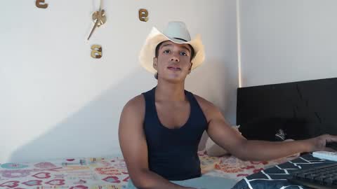 Juliann online show from October 30, 3:13 pm