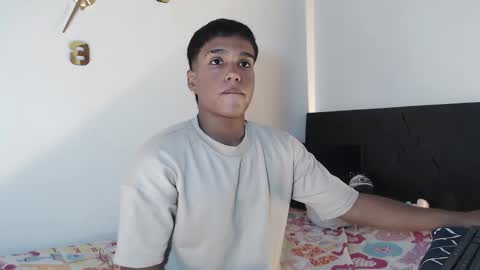 Juliann online show from November 4, 3:11 pm