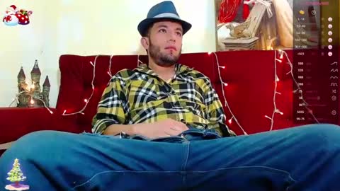 Snapshot of juliano_777 chatting on December 29, 7:39 am Call me Juliano independent model online show from December 29, 7:39 am