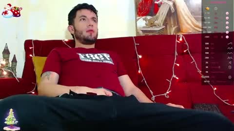 Snapshot of juliano_777 chatting on December 31, 3:55 am Call me Juliano independent model online show from December 31, 3:55 am