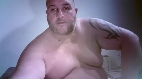 Snapshot of julianoparno chatting on October 28, 2:15 am Juliano online show from October 28, 2:15 am