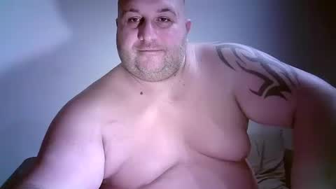 Snapshot of julianoparno chatting on November 19, 2:11 am Juliano online show from November 19, 2:11 am