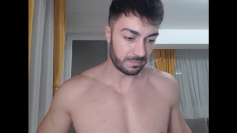 Snapshot of julianroyce chatting on November 11, 5:24 pm JulianRoyce online show from November 11, 5:24 pm