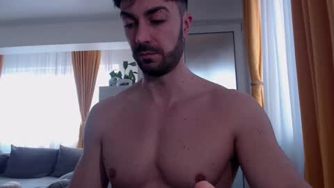 JulianRoyce online show from February 16, 1:51 pm