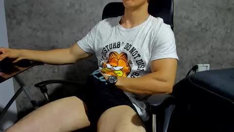 Julian online show from November 1, 10:28 am