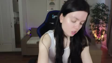 Snapshot of juliaortega_ chatting on May 27, 7:27 am Julia online show from May 27, 7:27 am