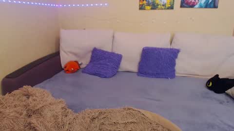 Jul online show from February 27, 8:17 am