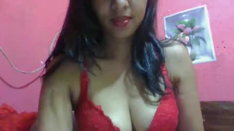 julie0612 online show from March 15, 6:47 pm
