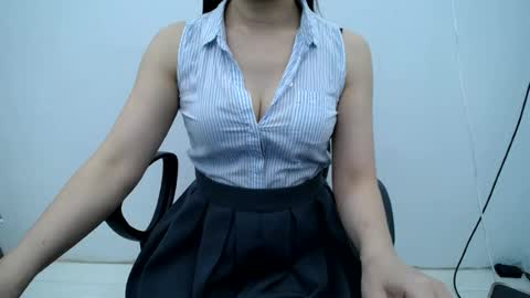 julie9x online show from July 18, 10:24 pm