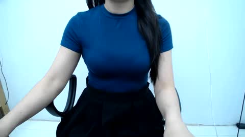 julie9x online show from July 31, 9:47 pm