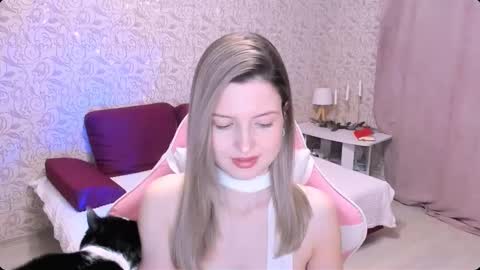 Julie online show from December 23, 4:17 pm