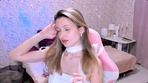 Julie online show from March 2, 6:51 pm