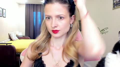 Julie online show from June 2, 2:41 pm