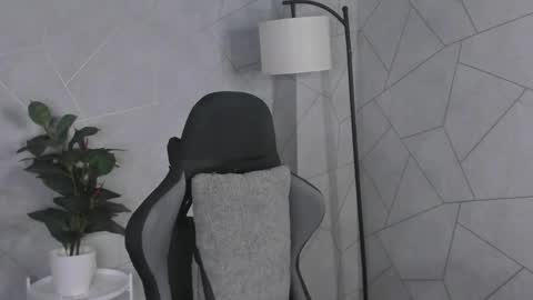 Julie Lucasss online show from May 19, 1:56 am