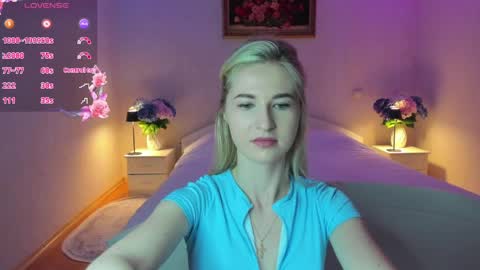 Snapshot of julieblazex chatting on June 1, 7:59 pm julieblazex online show from June 1, 7:59 pm