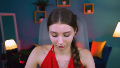 Snapshot of juliedaniel chatting on October 28, 5:11 am juliedaniel online show from October 28, 5:11 am