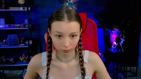 Snapshot of juliedaniel chatting on November 20, 4:23 am juliedaniel online show from November 20, 4:23 am