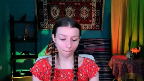 Snapshot of juliedaniel chatting on November 27, 4:25 am juliedaniel online show from November 27, 4:25 am