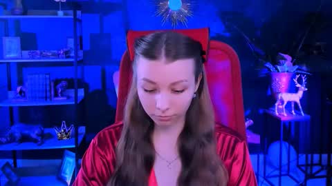 Snapshot of juliedaniel chatting on November 28, 4:37 am juliedaniel online show from November 28, 4:37 am