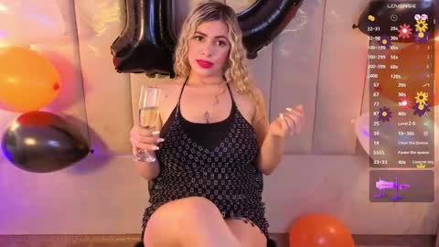 Snapshot of juliedeep chatting on June 6, 5:17 pm juliedeep online show from June 6, 5:17 pm