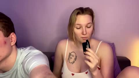 Julie and Thomas online show from February 16, 7:59 am