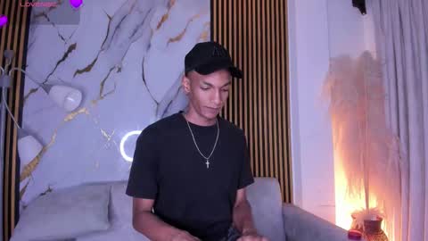 Julien online show from March 8, 12:31 pm