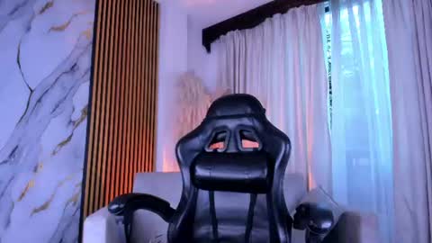 Julien online show from June 28, 11:27 am
