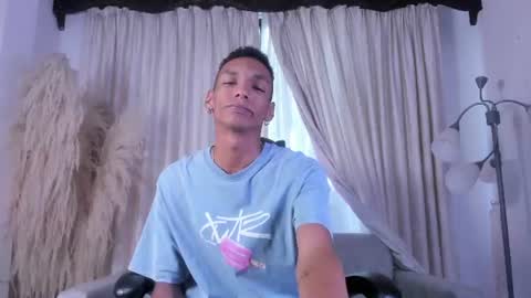 Julien online show from July 2, 12:11 pm