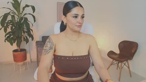 Snapshot of julieta92_ chatting on March 3, 5:19 pm Julieta92 online show from March 3, 5:19 pm