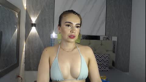 julieta__fox_ online show from September 13, 2:22 am