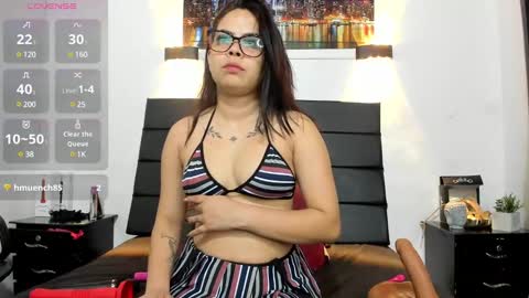 Snapshot of julieta_coopeer_ chatting on January 3, 10:09 am Julieta online show from January 3, 10:09 am