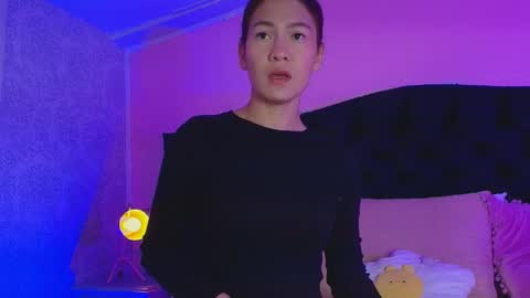Snapshot of julieta_cortes__ chatting on May 26, 12:23 pm Julieta online show from May 26, 12:23 pm
