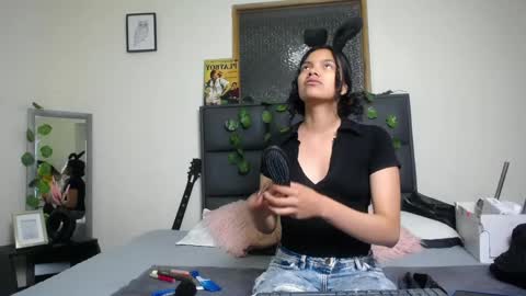 Julieta online show from April 4, 11:57 pm