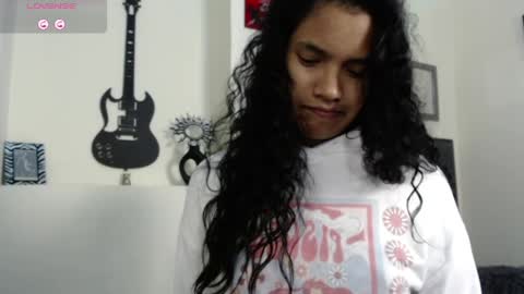 Snapshot of julieta_parker7 chatting on May 10, 3:01 am Julieta online show from May 10, 3:01 am