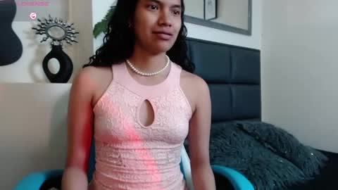 Snapshot of julieta_parker7 chatting on May 11, 1:44 am Julieta online show from May 11, 1:44 am