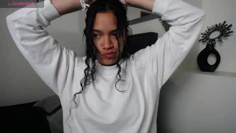Snapshot of julieta_parker7 chatting on June 9, 1:39 am Julieta online show from June 9, 1:39 am