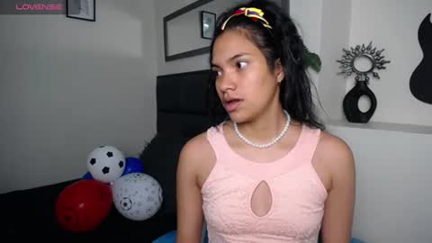 Snapshot of julieta_parker7 chatting on June 19, 2:16 am Julieta online show from June 19, 2:16 am