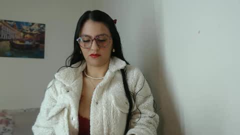 Julieta r0ssi online show from February 16, 5:36 am